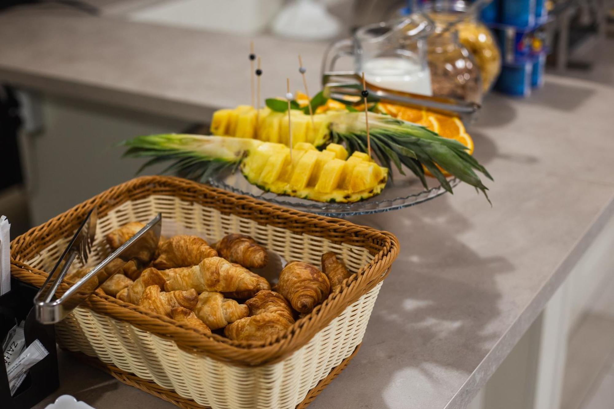 Bed and Breakfast Lidolux Balti Esterno foto
